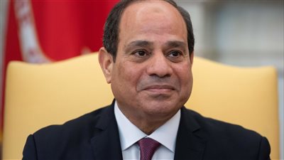 الرئيس السيسي يعقد اجتماعًا موسعًا مع مجموعة من القيادات البارزة