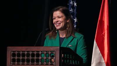 بالصور..السفارة الأمريكية في القاهرة تحتفل بعيد ميلاد الرئيس جيمي كارتر المئوي بإقامة معرض وعرض فيلم عن حياته