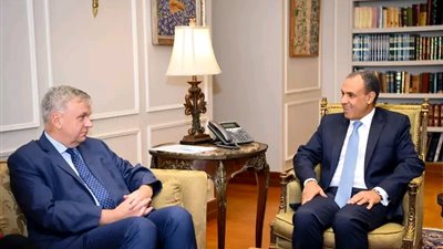 وزير الخارجية والهجرة يستقبل المدير التنفيذي للغرفة الألمانية العربية للصناعة والتجارة