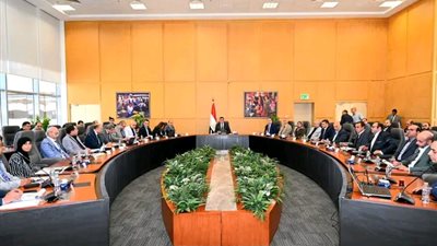 وزير الإسكان يتابع موقف تنفيذ وحدات المبادرة الرئاسية 