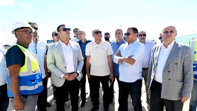 وزير الإسكان يتابع موقف تنفيذ وتشغيل منشآت 