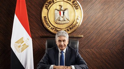 وزير السياحة والآثار يهنئ الرئيس السيسي بالذكرى الحادية والخمسين لانتصارات أكتوبر المجيدة