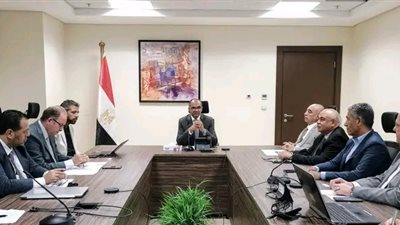  الإسكان يناقش مشروعات مياه الشرب والصرف الصحي وإدارة الحمأة المخطط تنفيذها بالشراكة مع القطاع الخاص