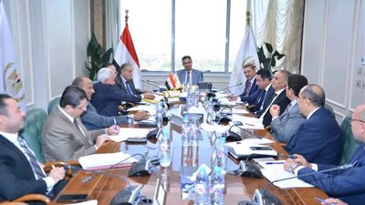 بتوجيهات رئيس الوزراء: التموين يعقد اجتماعا مع الجهات المختصة لمتابعة السلع الاستراتيجية 