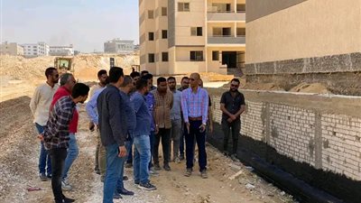 الشربيني يوجه بالمتابعة الدورية لموقف تنفيذ المشروعات ووضع خطط زمنية لإنهاء الأعمال