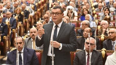 وزير الإسكان يشارك بجلسة مجلس الشيوخ لمناقشة مشروع قانون البناء