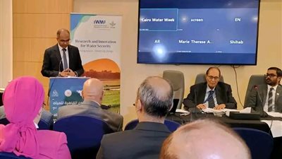 نائب وزير الإسكان  يشارك في جلسة نقاشية حول تعزيز إعادة استخدام المياه