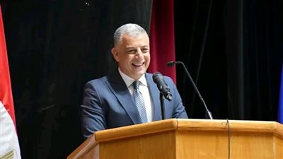 بمناسبة العيد القومي.. محافظ الإسماعيلية يفتح شواطئ و أندية الإسماعيلية بالمجان