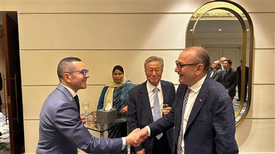 بالصور..السفير صالح موطلو شن يلتقي بوزير الاستثمار والتجارة الخارجية المصري حسن الخطيب.