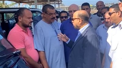 محافظ كفرالشيخ يتفقد المواقف ومحطات الوقود لمتابعه التعريفه الجديده  