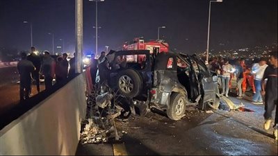 تريلا تدهس سيارتين ملاكي على طريق الأوتوستراد بالمعادي