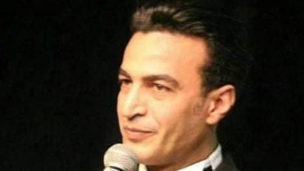 خلف الحدث