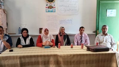 حماية الطفل بمحلي نجع حمادي تنظم ندوة توعوية لطالبات الثانوية بنات