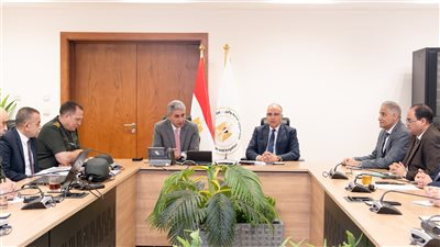 شريف فتحي: مراعاة متطلبات المنشآت السياحية مع الإلتزام بكافة المعايير والإشتراطات المطلوبة للحفاظ على مجرى نهر النيل وفرعيه