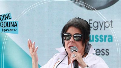 إسعاد يونس توجه رسالة مؤثرة لعادل إمام في مهرجان الجونة السينمائي