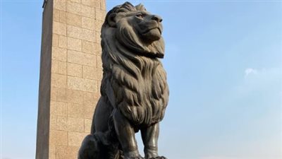 وزير الآثار: أعمال تنظيف تماثيل أسود قصر النيل اقتصرت على إزالة الأتربة وغازات التلوث الجوي
