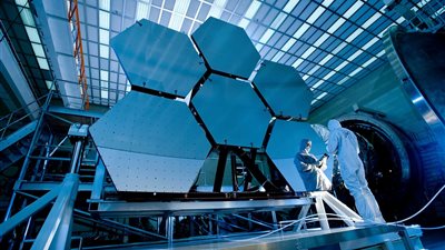 كيف يغير الذكاء الاصطناعي والطاقة والفضاء ملامح المستقبل؟