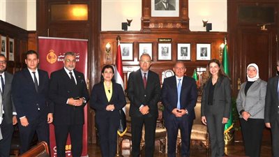 بالتعاون مع وزارة التربية والتعليم واتحاد الصناعات المصرية بنك مصر يدعم 6 مدارس 