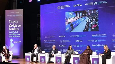 وزيرة التضامن تشارك في مائدة 