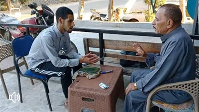  محمد صلاح ابن كفر الشيخ تحدى الاعاقه بحفظ القران خلال شهور بالاحكام والتجويد وأرقام الصفحات والسور والايات 