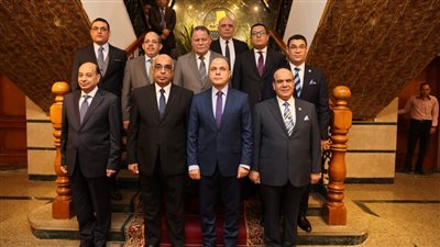 وزير العدل يشيد بدور القضاة والمحامين في تحقيق العدالة 