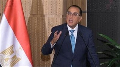 رئيس الوزراء: الحكومة تعد برنامج حوافز لتشجيع المواطنين على تحويل السيارات للعمل بالغاز الطبيعي
