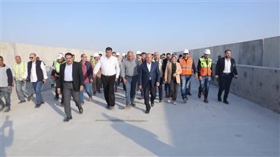 وزير النقل: شبكة القطار الكهربائي السريع ستخلق محاور لوجيستية وتربط المناطق الصناعية بالموانئ البحرية