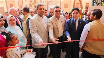 محافظ دمياط ووزير الإسكان يفتتحان مشروع 