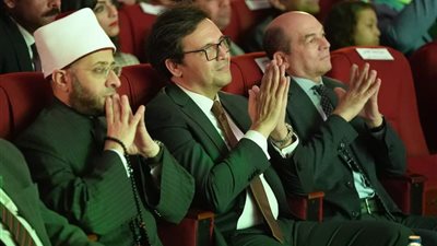 وزيرا الثقافة والأوقاف يشهدان فعاليات الاحتفال بتخريج 4 دفعات من 