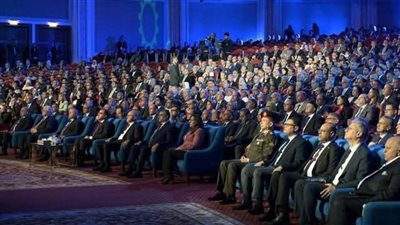 وزير الدولة للإنتاج الحربي يشارك بمعرض 