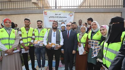 محافظ كفرالشيخ يتفقد قوافل المبادرة الرئاسية 
