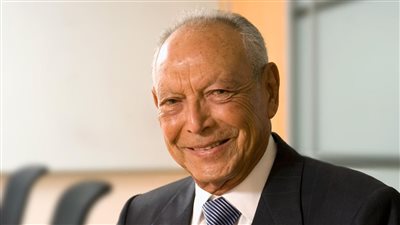 عائلة ساويرس تمنح الجامعة الأمريكية بالقاهرة  ٣٠مليون دولار لكلية إدارة الأعمال
