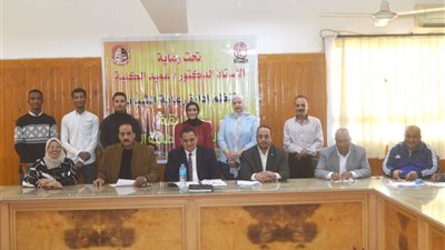 «عزت و رحمة» الطالب والطالبة المثاليين بحقوق جنوب الوادي