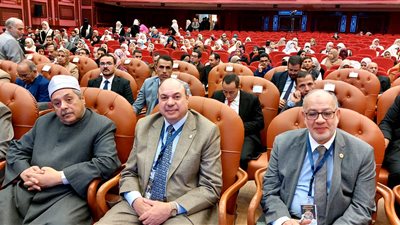 مقررات إلزامية ومنح دراسية في توصيات مؤتمر الذكاء الاصطناعي بتربية الأزهر