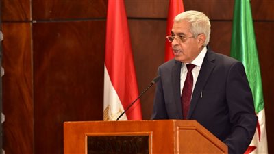 رئيس وحدة مكافحة غسل الأموال يشارك في اجتماعات 