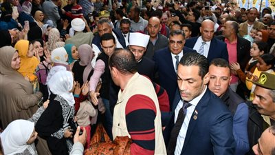 وزير الأوقاف ومحافظ الدقهلية يفتتحان مسجد تنمية المجتمع بقرية البجلات
