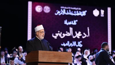 وكيل الأزهر: نقدم للعالم نموذجا أزهريا للمرأة المسلمة القادرة على مواجهة العالم بالعلم والفكر والإبداع