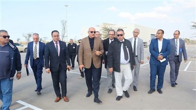 النشار يتابع إنتقال الحركة الجوية للمبنى الجديد أول مطار أخضر في إفريقيا