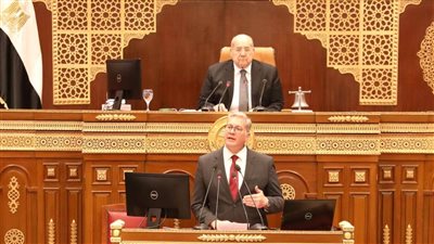  وزير البترول امام الشيوخ: عودة اعمال تنمية حقل غاز ظهر يناير الجاري