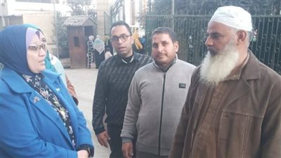 نائب رئيس الجامعة للوجه البحري يطمئن على حالة الطالبتين المصابتين في حادث الزقازيق