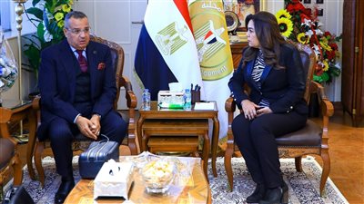 وزيرة التنمية المحلية تبحث مع محافظ جنوب سيناء آخر استعدادات لاستضافة مهرجان الهجن