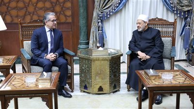 شيخ الأزهر يؤكد على أهمية منافسة مرشح عربي على منصب مدير عام اليونسكو
