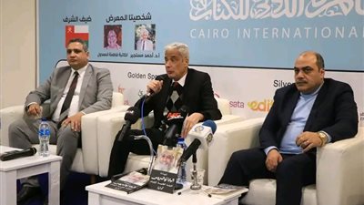 مثقفون: كتاب 