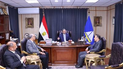 محافظ دمياط يبحث مع مدير بنك مصر تعزيز التعاون المشترك ودعم التنمية المحلية