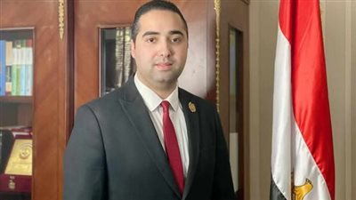 أستاذ قانون دولي يكشف: الموساد يهددني لفضح جرائم الاحتلال في غزة