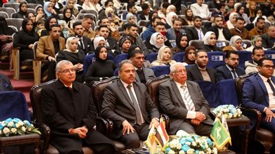 محافظ الشرقية يشهد الحفل السنوي لجمعية صناع الحياه بقاعة مؤتمرات جامعة الزقازيق