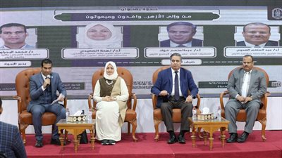 جناح الأزهر بمعرض الكتاب يستعرض جهود الأزهر في تطوير تعليم الطلاب الوافدين