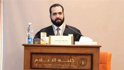 شيخ الأزهر يقرر ترقية الدكتور أحمد السيد إلى درجة مدرس بكلية الإعلام