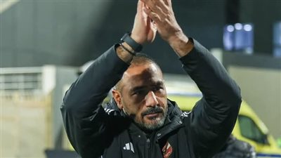 محمد شوقي ينجح في تجديد عقد ثنائي الأهلي