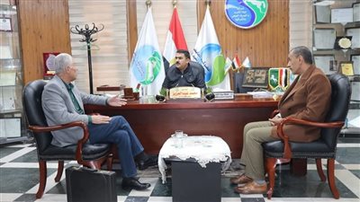 رئيس مياه الشرقية يستعرض معدلات تنفيذ المشروعات أمام مستشار رئيس الوزراء